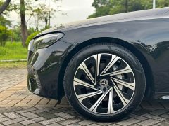Mercedes-Benz E-Class E 300 L Luxury - ფოტო 16