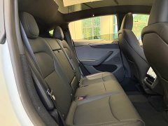 Tesla Model Y Rear-Wheel Drive - ფოტო 11