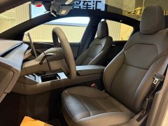 Tesla Model Y Rear-Wheel Drive - ფოტო 6