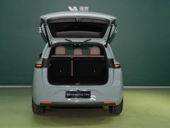 Li Auto L6 Max Smart Refresh Edition - ფოტო 5