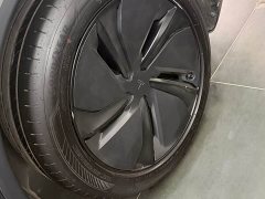 Tesla Model Y Rear-Wheel Drive - ფოტო 11