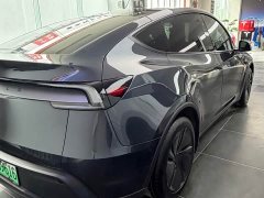 Tesla Model Y Rear-Wheel Drive - ფოტო 4