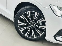 Volvo S60 B4 Smart Luxury Edition - ფოტო 10
