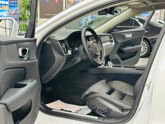 Volvo S60 B4 Smart Luxury Edition - ფოტო 4