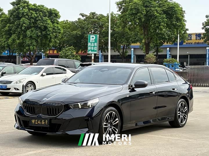BMW 5 Series 525Li M Sport Package - ავტომობილი ჩინეთიდან