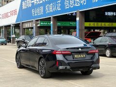 BMW 5 Series 525Li M Sport Package - ფოტო 20