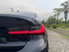 BMW 3 Series 325Li M Sport Package - ფოტო 20
