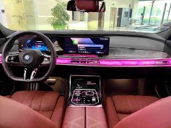BMW i7 eDrive50L M Sport Luxury Package - ფოტო 8