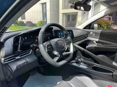 Hyundai Elantra 2022 1.5L CVT Luxury - ფოტო 14