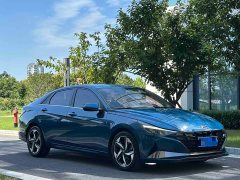Hyundai Elantra 2022 1.5L CVT Luxury - ფოტო 3