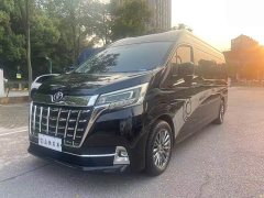 Toyota HIACE 3.5L Automatic 7-Seater - ფოტო 1
