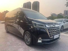Toyota HIACE 3.5L Automatic 7-Seater - ფოტო 3
