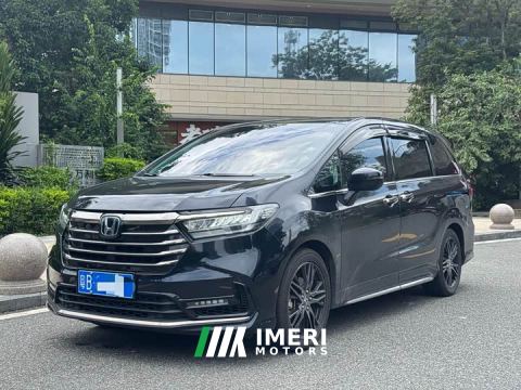2022 Honda Odyssey 2.0L e:HEV Sharp Radiance Edition