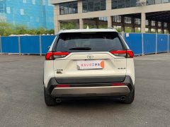 Toyota RAV4 2.0L CVT FWD 20th Anniversary Platinum Edition - ფოტო 11