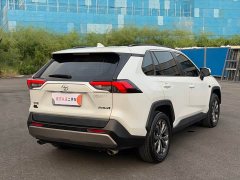 Toyota RAV4 2.0L CVT FWD 20th Anniversary Platinum Edition - ფოტო 13
