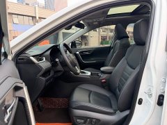 Toyota RAV4 2.0L CVT FWD 20th Anniversary Platinum Edition - ფოტო 4