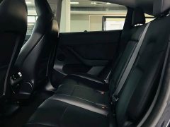 Tesla Model Y Rear-Wheel Drive - ფოტო 6