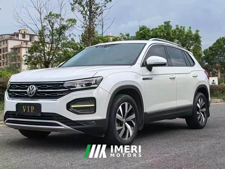 Volkswagen Tharu Taos 330TSI FWD Luxury Smart Connect Plus