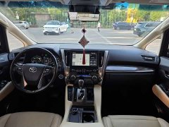 Toyota Vellfire 2021 Crown Hybrid 2.5L HV Luxury Edition - ფოტო 17