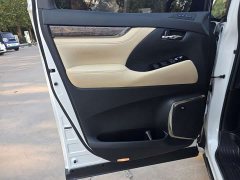 Toyota Vellfire 2021 Crown Hybrid 2.5L HV Luxury Edition - ფოტო 8