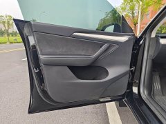 Tesla Model Y Rear-Wheel Drive - ფოტო 20