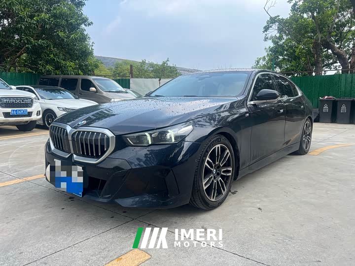 BMW 5 Series 530Li Premier M Sport Package - ავტომობილი ჩინეთიდან