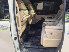 Toyota Alphard Hybrid 2.5L Premium Edition - ფოტო 8