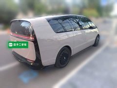Li Auto MEGA Home Family Edition - ფოტო 4