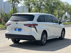 Toyota Sienna 2.5L Hybrid Comfort Edition - ფოტო 9