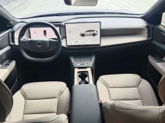 Volvo XC70 Plug-in Hybrid 2026 Two-Wheel Drive Long Range Core - ფოტო 11