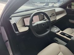 Volvo XC70 Plug-in Hybrid 2026 Two-Wheel Drive Long Range Core - ფოტო 12
