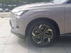 Volvo XC70 Plug-in Hybrid 2026 Two-Wheel Drive Long Range Core - ფოტო 4