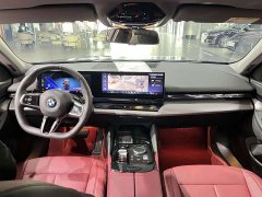 BMW 5 Series 525Li M Sport Package - ფოტო 5