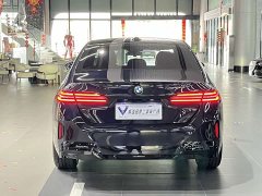 BMW 5 Series 525Li M Sport Package - ფოტო 8