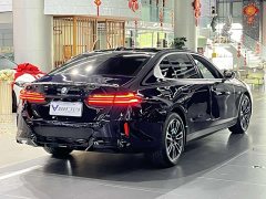BMW 5 Series 525Li M Sport Package - ფოტო 9