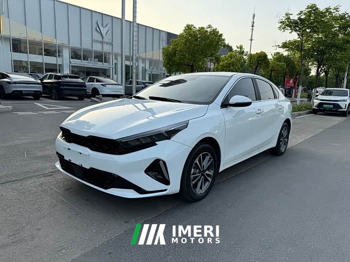 Kia K3 2023 1.5L CVT Luxury Edition - ავტომობილი ჩინეთიდან