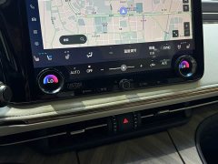 Lexus LM 2023 500h Six-Seat Premium Edition - ფოტო 12