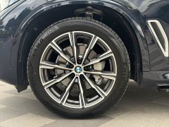 BMW X5 xDrive 30Li Luxury M Sport Package - ფოტო 9