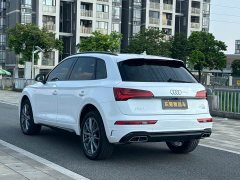 Audi Q5L Facelift 40T Luxury Sport - ფოტო 4
