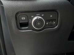 Mercedes-Benz Vito 2024 2.0T Elite 7-Seater - ფოტო 12