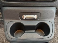 Mercedes-Benz Vito 2024 2.0T Elite 7-Seater - ფოტო 19