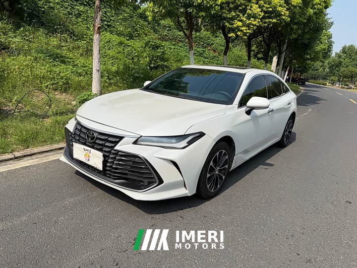 Toyota Avalon 2.0L Luxury - ავტომობილი ჩინეთიდან
