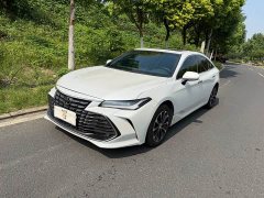 Toyota Avalon 2.0L Luxury - ფოტო 1