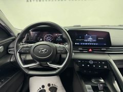 Hyundai Elantra 1.5L CVT Luxury - ფოტო 11