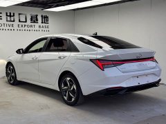 Hyundai Elantra 1.5L CVT Luxury - ფოტო 4
