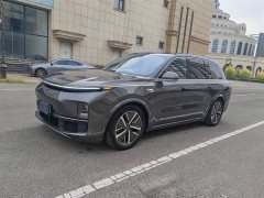 Li Auto L8 Pro - ფოტო 1