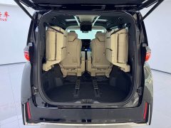 Toyota Vellfire Crown Hybrid 2.5L Executive Premier Edition - ფოტო 11