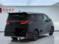 Toyota Vellfire Crown Hybrid 2.5L Executive Premier Edition - ფოტო 18