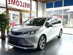 Toyota Sienna 2.5L Hybrid Platinum Edition - ფოტო 1