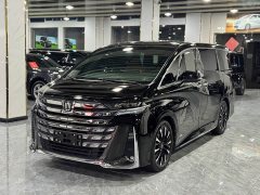 Toyota Vellfire Crown Hybrid 2.5L Executive Premier Edition - ფოტო 1